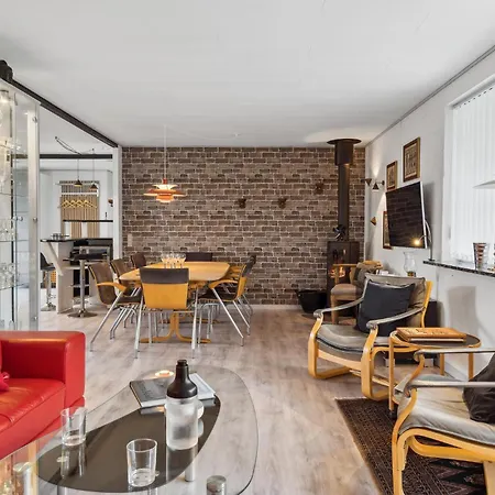 Holiday home Stunning In With Kitchen Otterup