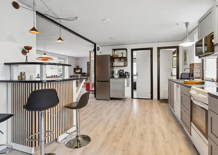 Vakantiehuis Lovely In With Wifi